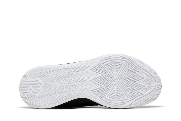 Nike Kyrie Flytrap 6 'Black White'
