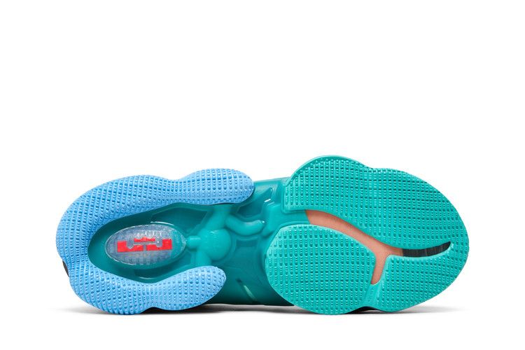 Nike LeBron 19 'LeBronival'
