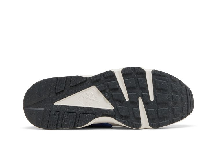 Nike Air Huarache 'Social FC'