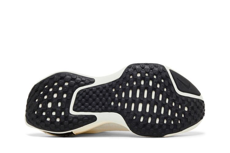 Nike Wmns ZoomX Invincible 3 'Summit White Black'