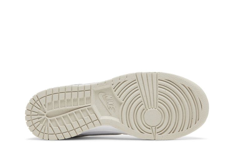 Nike Wmns Dunk Low SE 'Sisterhood'