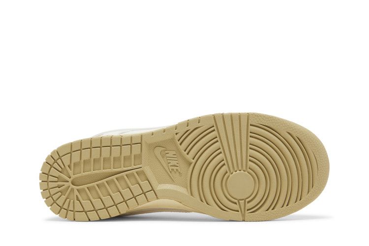 Nike Wmns Dunk Low SE 'The Future is Equal'
