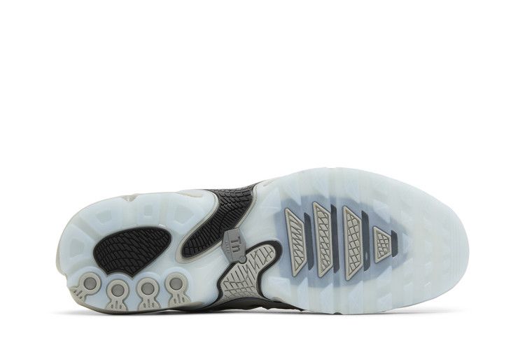 Nike Air Max Plus Drift 'Light Smoke Grey'