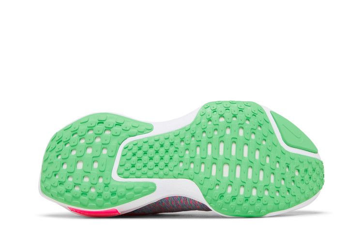 Nike Wmns ZoomX Invincible 3 'White Hot Punch'