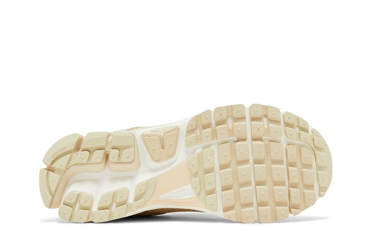 Nike Wmns Air Zoom Vomero 5 'Beach'