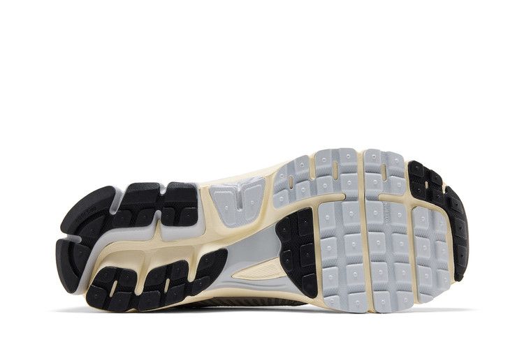 Nike Air Zoom Vomero 5 'Grey Fog Chrome'