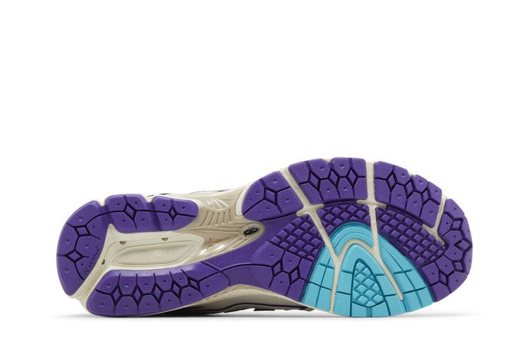New Balance 1906R 'Hornets'