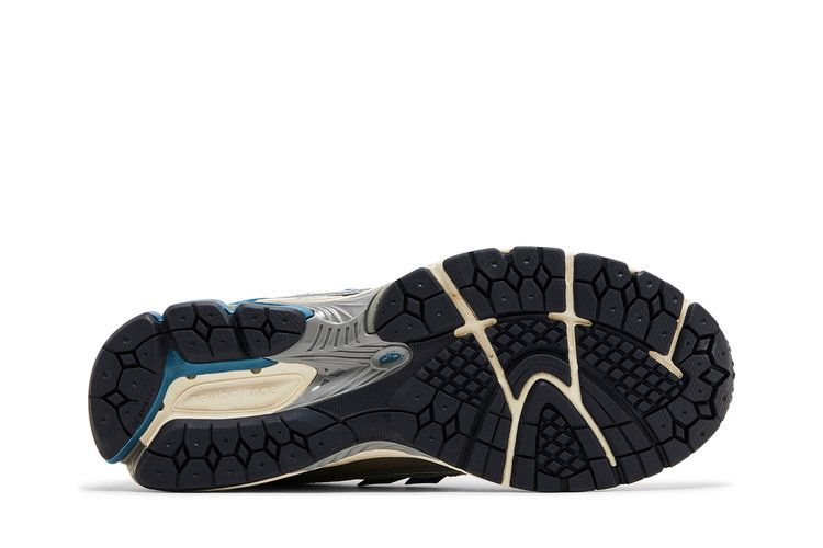 New Balance 1906R 'Silver Metallic Terrarium'