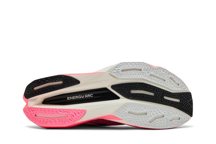 New Balance FuelCell SuperComp Elite v4 'Ultra Pink'