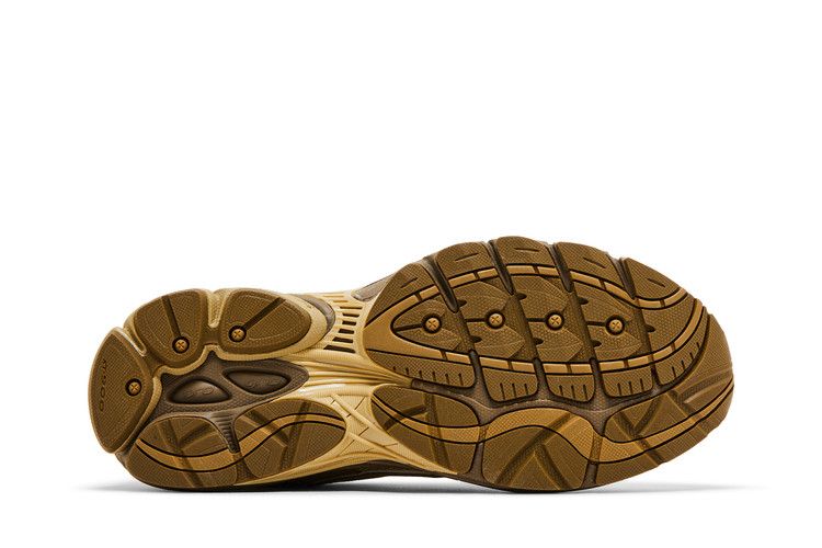 Starcow x Saucony ProGrid Omni 9 'Desert'