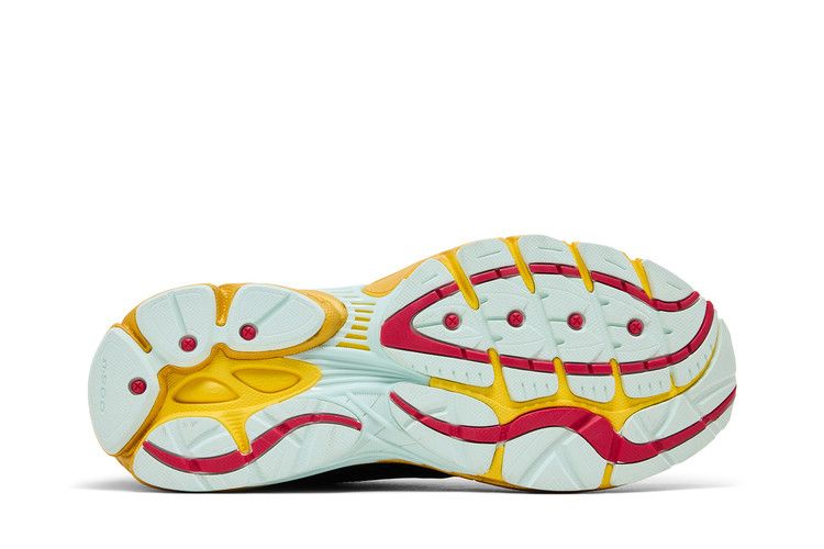 Saucony ProGrid Omni 9 'Tokyo'
