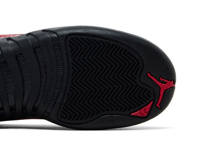 Air Jordan 12 Retro GS 'Bloodline'