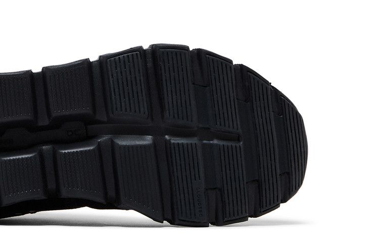 ON Cloud 6 'Triple Black'