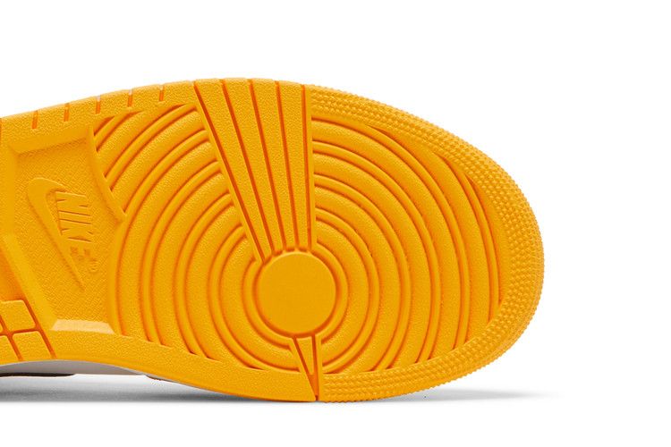 Air Jordan 1 Mid 'Reverse Yellow Toe'