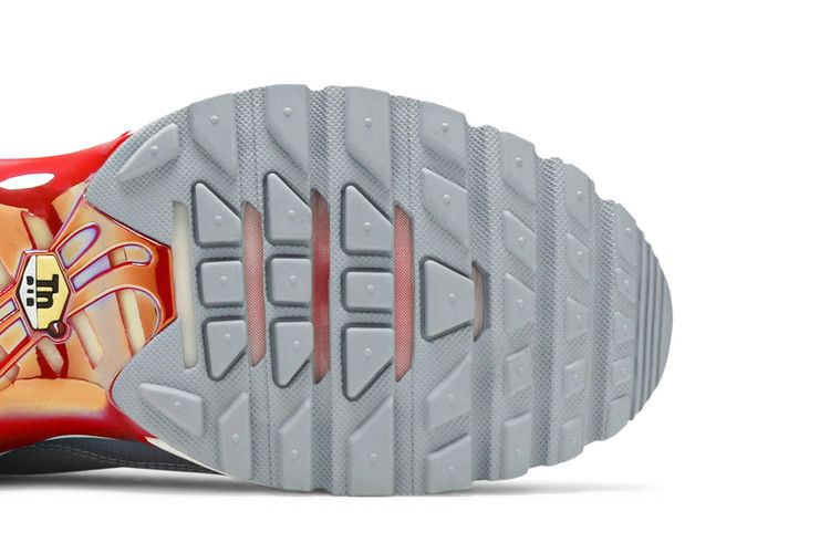 Nike Air Max Plus TN SE 'Speed Red'