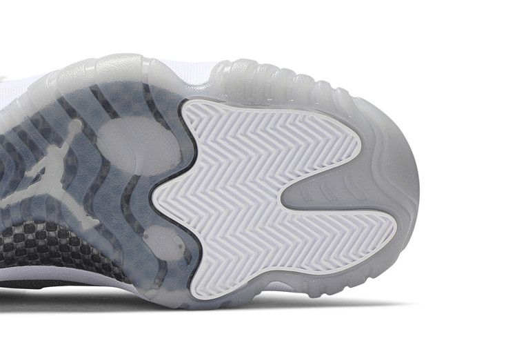 Wmns Air Jordan 11 Retro 'Vast Grey'