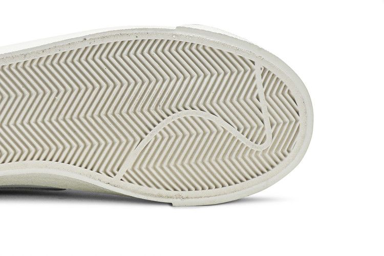 Nike Blazer Mid 77 'Light Bone'