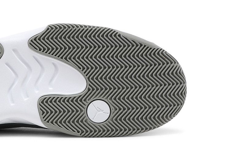 Air Jordan Max Aura 2 'Medium Grey'