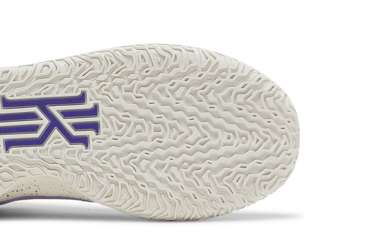 Nike Kyrie 7 GS 'Daughters'