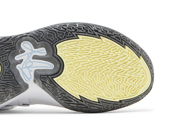 Nike Kyrie Infinity EP 'Smoke and Mirrors'