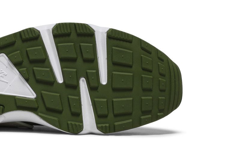Stussy x Nike Air Huarache LE 'Dark Olive' 2021