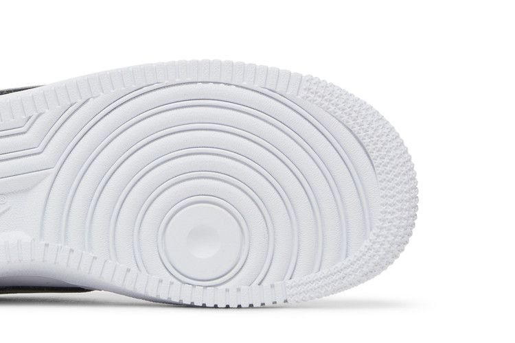 Nike Wmns Air Force 1 '07 Essential 'White Metallic Silver'
