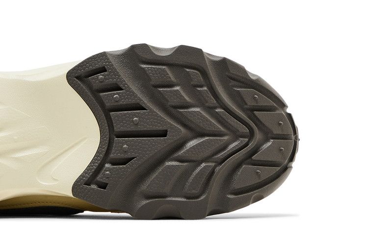 Nike Wmns TC 7900 'Beach Off Noir'
