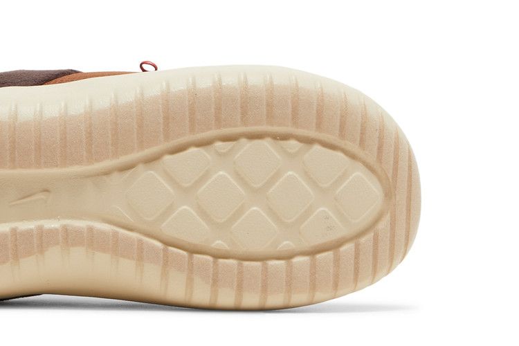 Nike Burrow 'Pecan Chile Red'