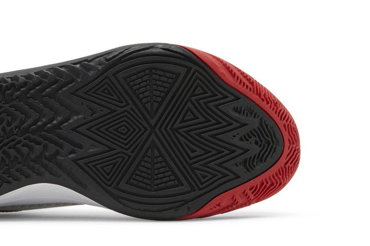 Nike Kyrie Flytrap 6 'Photon Dust University Red'