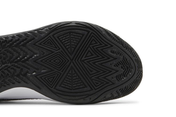 Nike Kyrie Flytrap 6 'White Black'