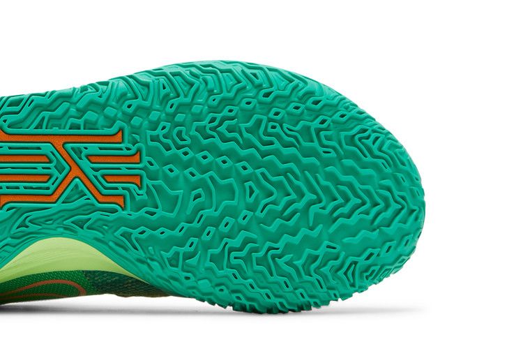 Sneaker Room x Nike Kyrie 7 'Air & Earth'