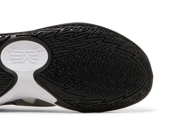 Nike Kyrie Low 5 TB 'White Black'