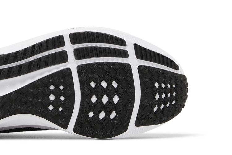 Nike Air Zoom Pegasus 40 'Black White'