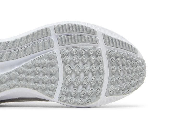 Nike Wmns Air Zoom Pegasus 40 'White Metallic Silver'