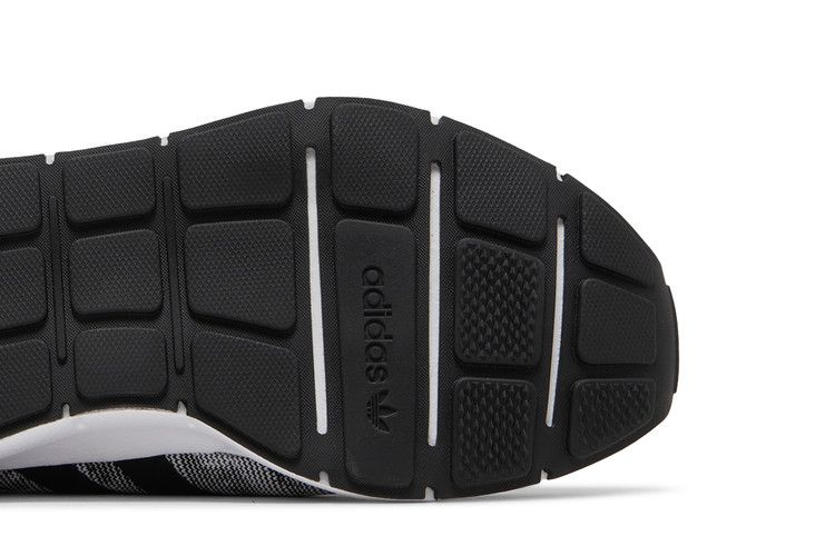 Adidas Swift Run 'Jazz'