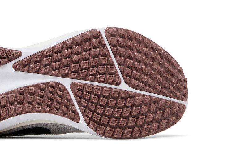 Nike Wmns Vomero 17 'Platinum Violet Black'
