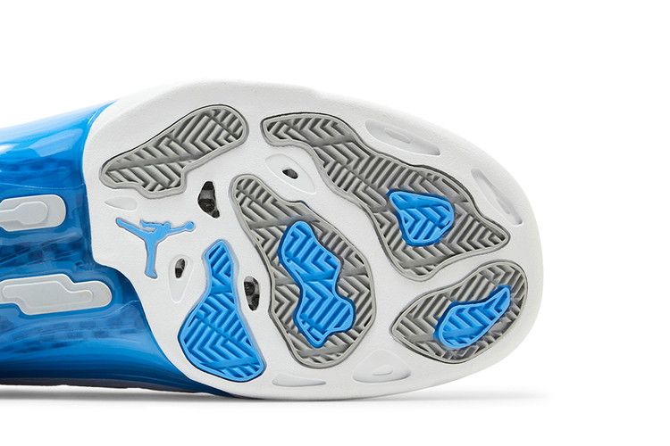 Air Jordan 17 Retro Low SP 'UNC' 2024