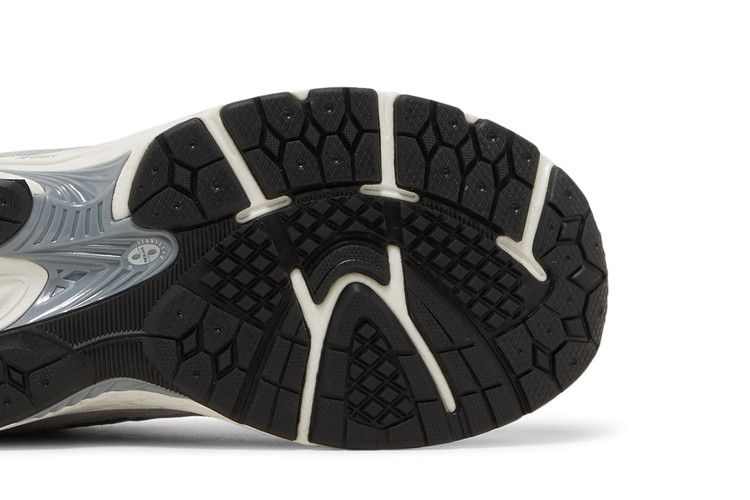 New Balance 2002R Big Kid Wide 'Steel Lead'