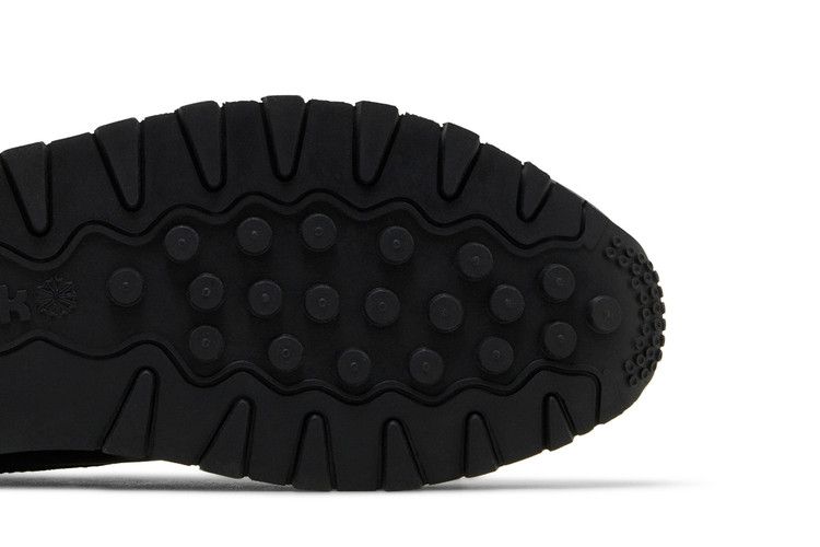 Reebok Classic Leather Big Kid 'Triple Black'