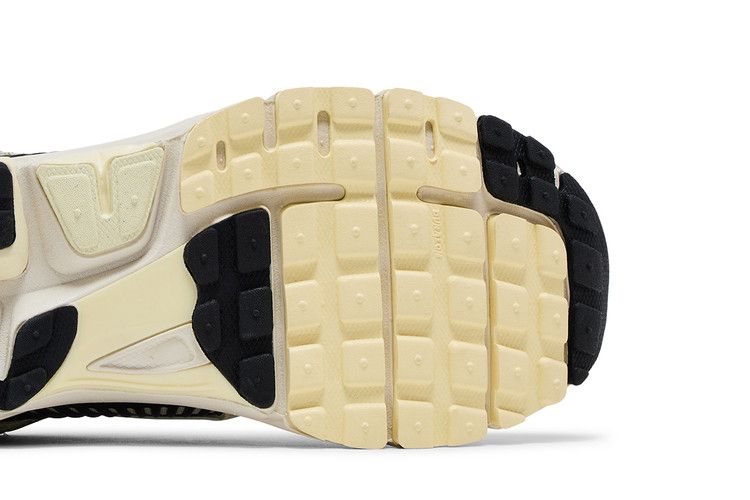 Nike Air Zoom Vomero 5 'Alabaster Black'