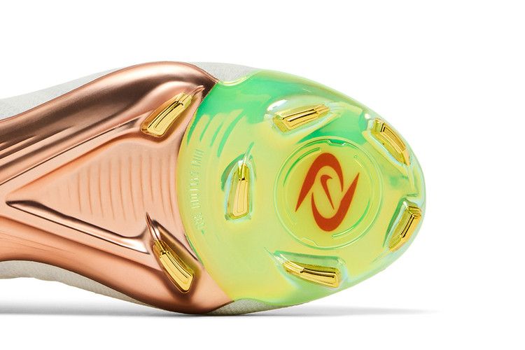 Nike Wmns Phantom Luna Elite FG 'United Golden Pack'