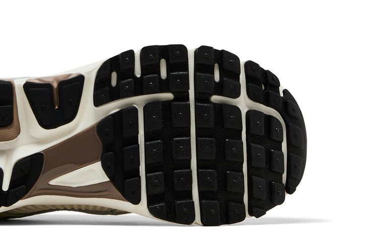 Nike Wmns Air Zoom Vomero 5 'Sail Mink Brown'