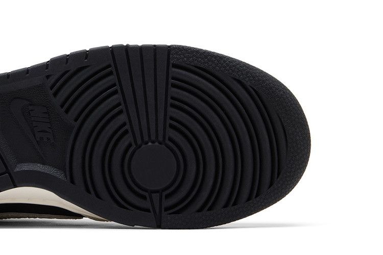 Nike Wmns Dunk Low 'Embossed Black Sail'