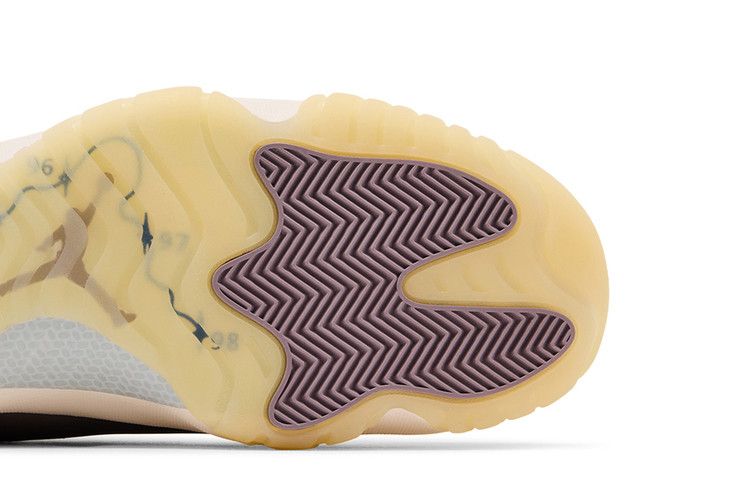Air Jordan 11 Retro 'Tokyo'