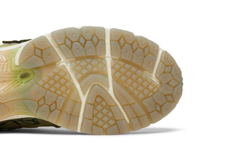 Bryant Giles x New Balance 2002R 'What Now?'