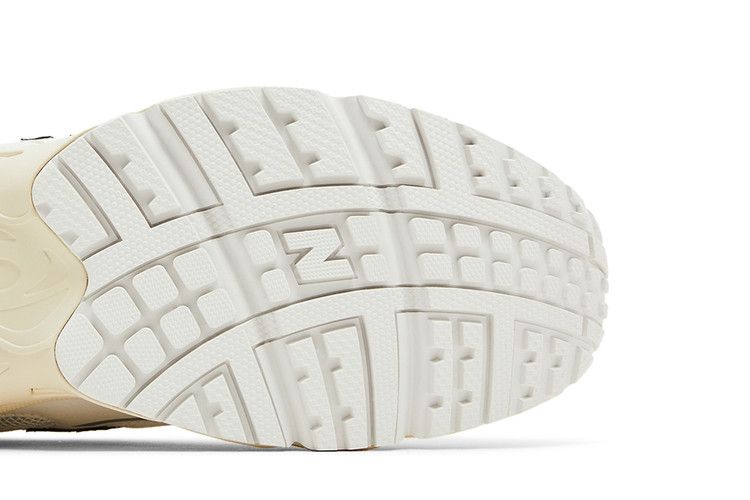 New Balance 725v1 'Sea Salt Phantom Bone'
