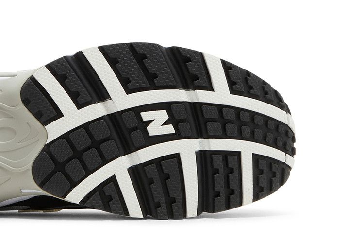 New Balance 725 'White Black'