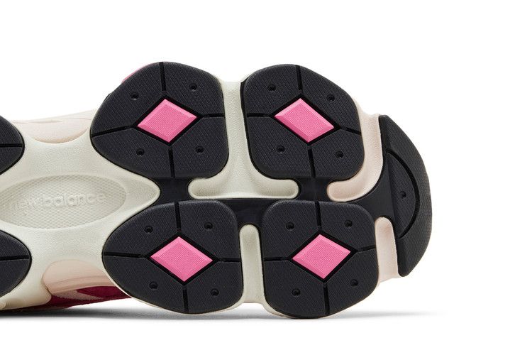 New Balance 9060 'Fuchsia Pink'